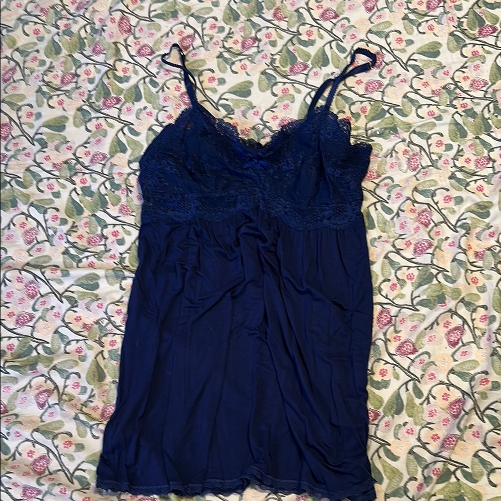 Elegant Navy Lace Trim Chemise